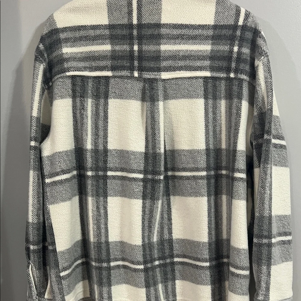Button down top - Picture 3 of 4
